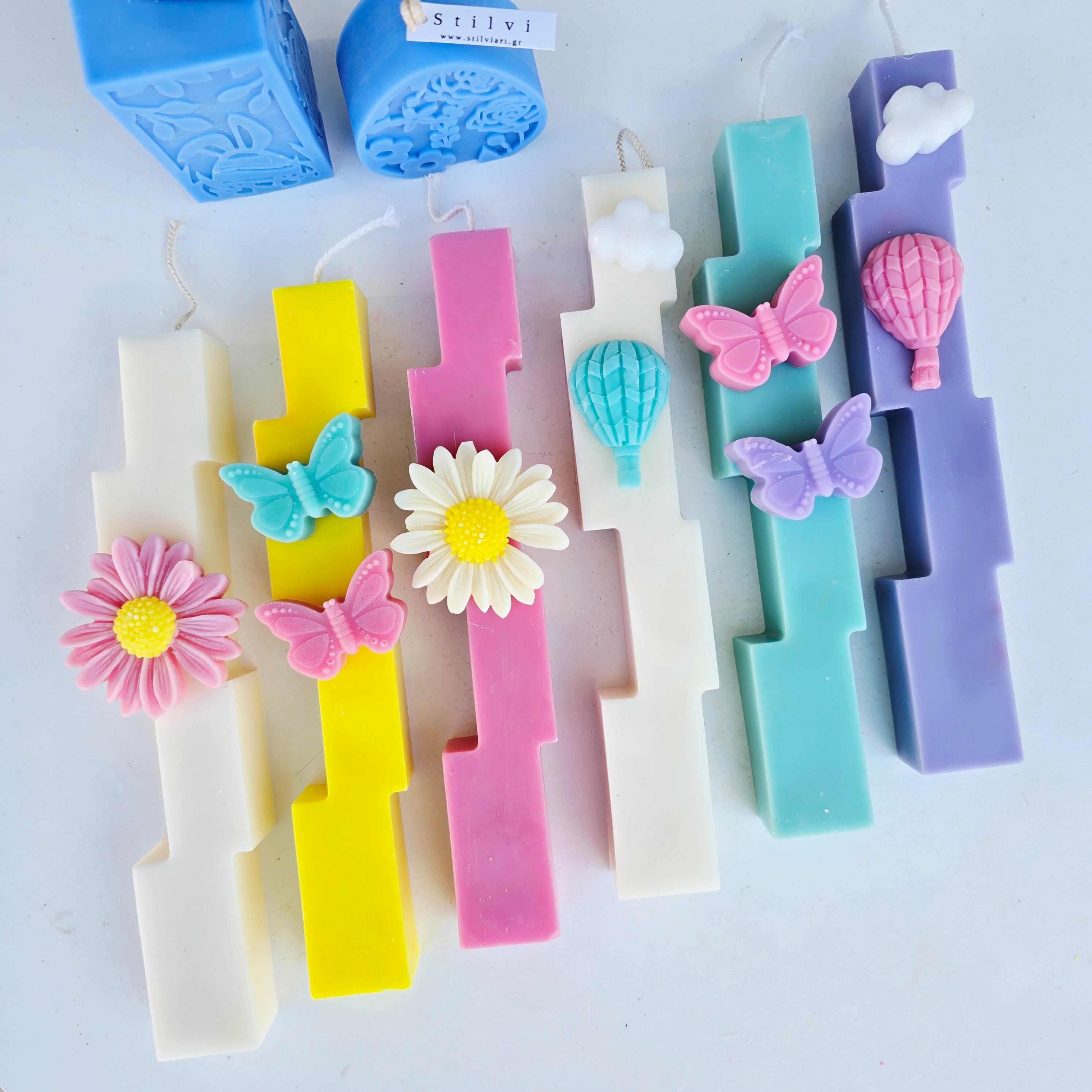 Χειροποίητες αρωματικές λαμπάδες με κέρινα στοιχεία