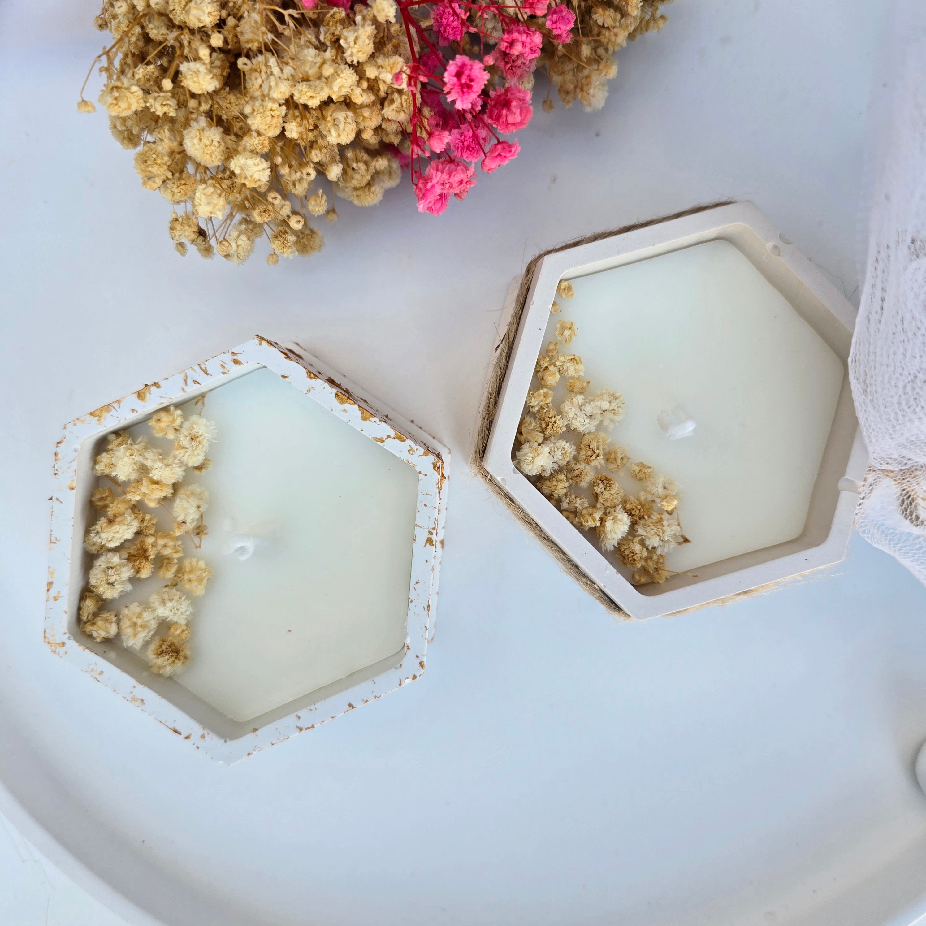 Μπομπονιέρα γάμου εξάγωνο δοχείο με κερί & αποξηραμένα