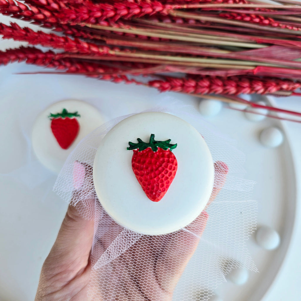 Μπομπονιέρα macaron φράουλα