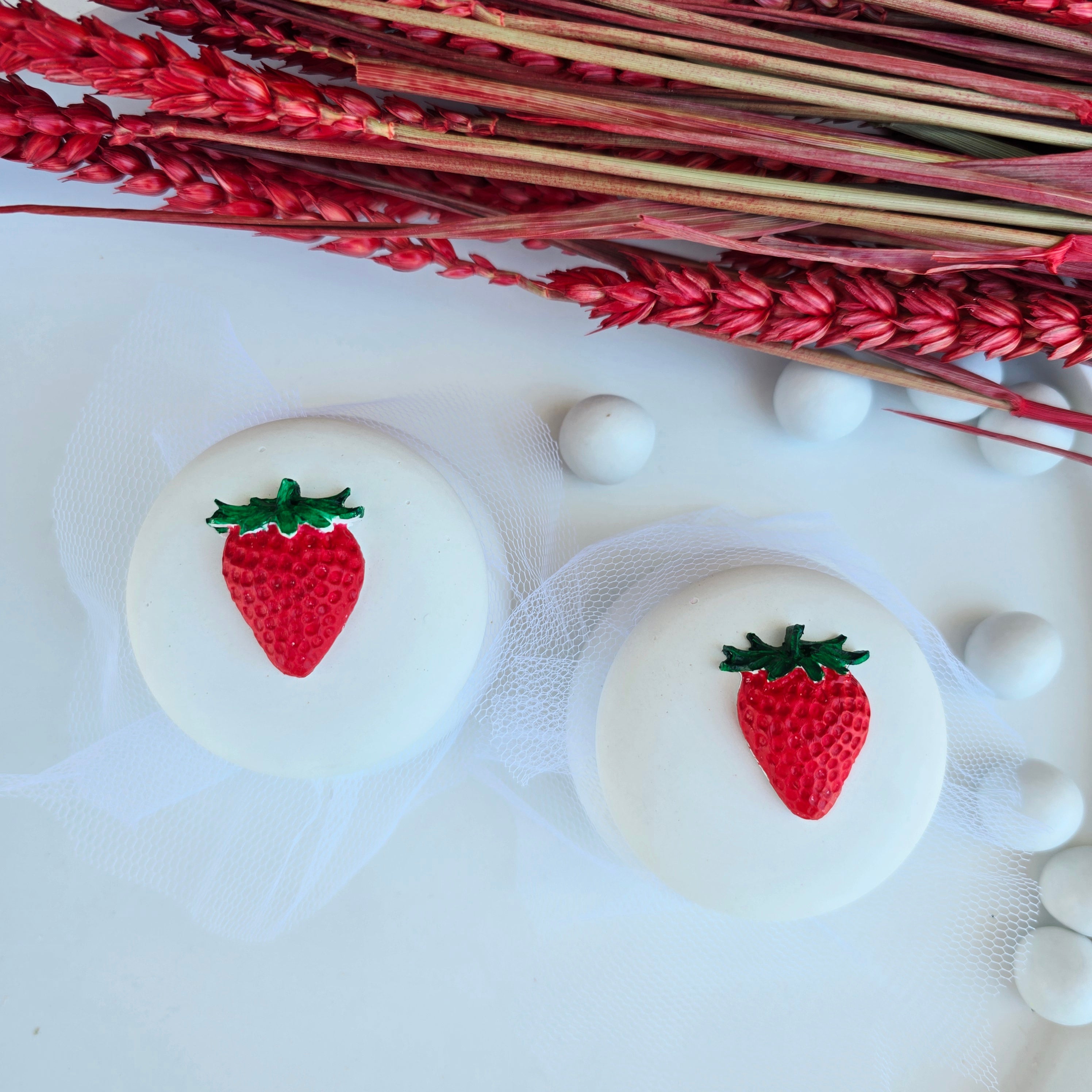 Μπομπονιέρα macaron φράουλα
