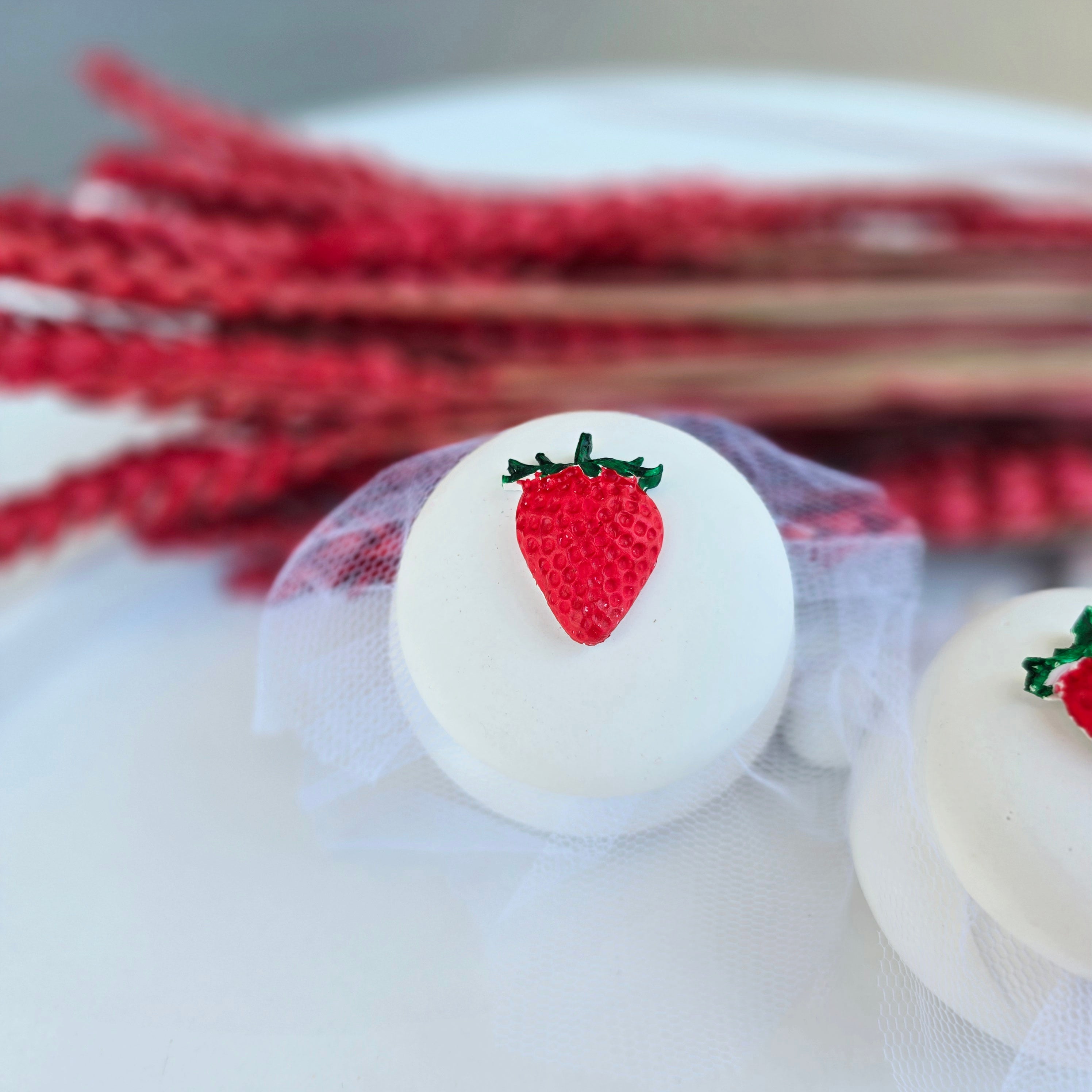 Μπομπονιέρα macaron φράουλα